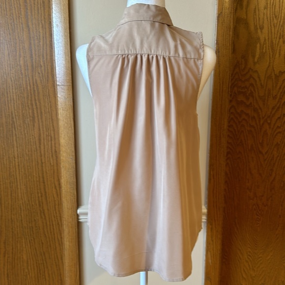 Set of three tops one from Universal Thread and two from A New Day size small. - Picture 11 of 14